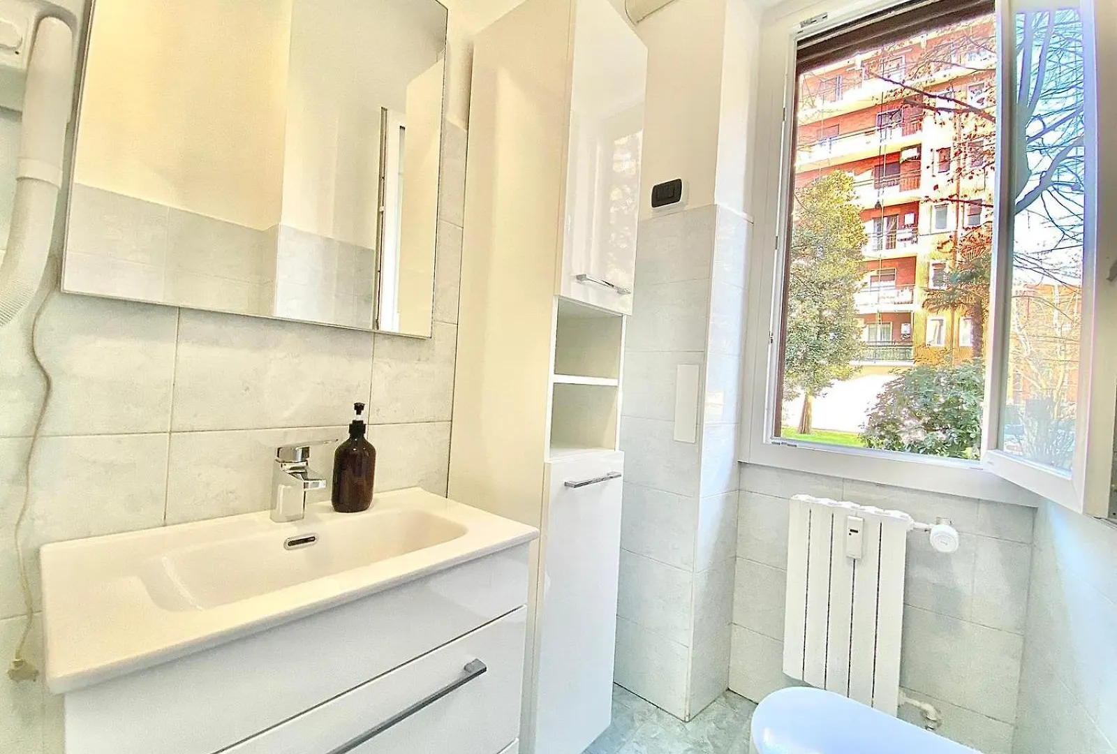 Famagosta Home, Navigli Style, Spazioso E Confortevole Per Gruppi E Famiglie, A Piedi Da Metropolitana Famagosta Milán